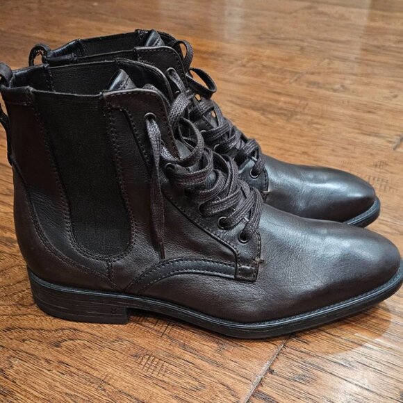 Disney Christmas 2025 Lil Rin Rin Plush Badge Red New